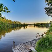 Lakefront Maine House ~ 4 Mi to Colby College