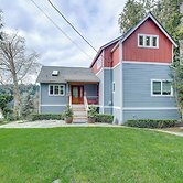 Lakefront Washington Home w/ Grill, Dock & Kayaks!