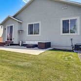 Vineyard Retreat w/ Gas Grill Near Utah Lake!
