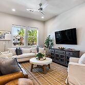 Grand Slam Getaway #5 5 Bedroom Townhouse