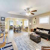 1925 Bungalow-style Home ~ 2 Mi to Downtown Indy!
