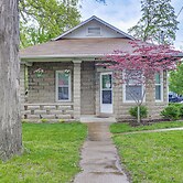 Pet-friendly Pacific Cottage Near Purina Farms!