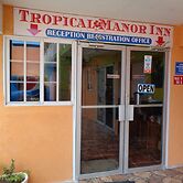 Tropical Manor Inn