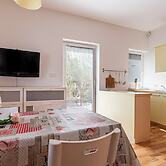 Lavric Hideaway Apartment 2