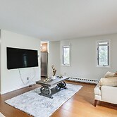 Quaint Bristol Townhome ~ 14 Mi to West Hartford!