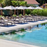 Molum Hotel & Residences