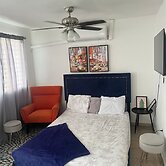 Garden Studio With Yard Space Near Mall & Airport