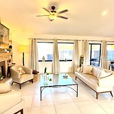 Luxurious Ajijic 2 Bedroom House - Huge Patio -bikes -gym -pickleball 