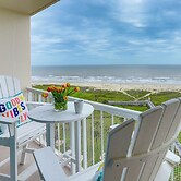 Pool & Beach Access: Oceanfront Galveston Condo
