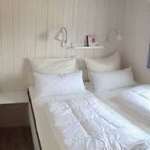 Houseboat Comfortable Vacation Home