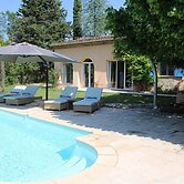 Cosy Holiday Home With Pool in Callian