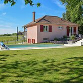 Elegant Domaine Stay in Dordogne