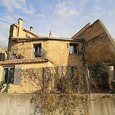 Scenic Villa With View of the Gardon River