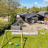 6 Person Holiday Home in Hojslev