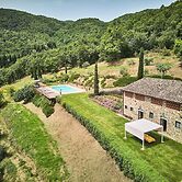 Tranquil Chianti Escape for 4