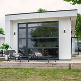 Luxury Holiday Home on the Water