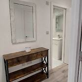 Modern 1 Bedroom Apartment - Camberley