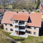 Wide Luzin Modern Retreat