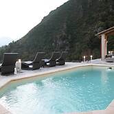 Comfortable Holiday Home With Shared Sauna