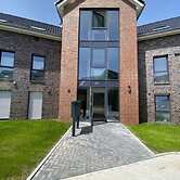 Near the North Sea Modern Retreat