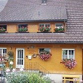 Haus Hiller Comfortable Holiday Residence