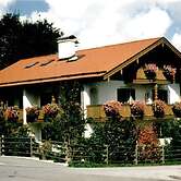 House Marina Modern Retreat