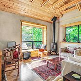 Unique & Serene Retreat, 7 Mi to Downtown Portland
