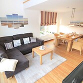 Homberger 4 Modern Retreat