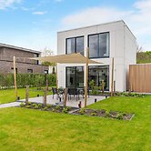 Amazing Villa in Zeewolde With Terrace