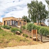 Lodge by Rhine With Stunning Water Views