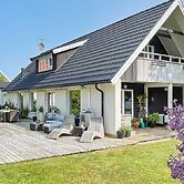6 Person Holiday Home in Askim-by Traum