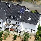 Schone Ferienwohnung mit Terrasse in Homberg