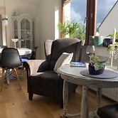 Holiday Apartment by the Pond