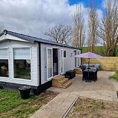 Cozy Chalet With Spacious Garden on a Holiday Park