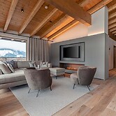 Luxury Penthouse, ski Lift Within Walking Distance