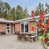 4 Star Holiday Home in Oster Assels