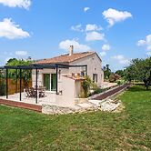 Holiday Home in Vaucluse Near Mont Ventoux