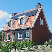 Beautiful Holiday Home With a Whirlpool