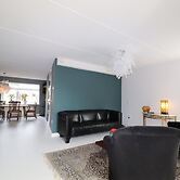 Holiday Home With Spacious Enclosed Garden