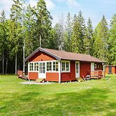 5 Person Holiday Home in Grisslehamn-by Traum
