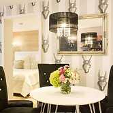 Sky Lodge Holiday Apartment