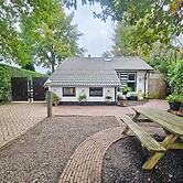 Scenic Stay Near Town & Lake