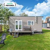 Holiday Home in Burgerbrug Near the Beach