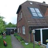 Appealing Apartment Near Town Center