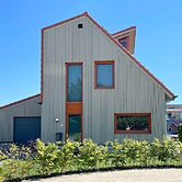 Water Villa in Heeg by Heegermeer