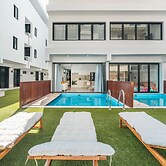 Serene and Modern Apartment w Pool in Cap Cana