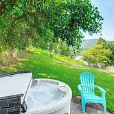 Roanoke Mountain Home: 4 Mi to Blue Ridge Parkway!