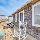 Updated Kitty Hawk Semi-oceanfront w/ Ocean Views
