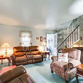 Charming West Mifflin House - 3 Mi to Kennywood!