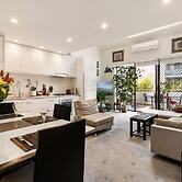 Poolside Apartment Opposite Redfern Park